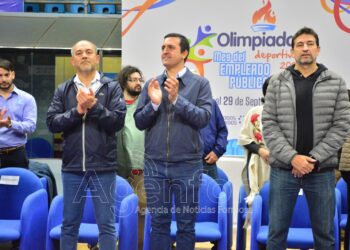 Solís: “Los empleados públicos, día a día con su trabajo, suman al mejor desenvolvimiento del Estado”