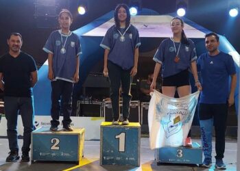 Laguna Blanca se lució en esgrima