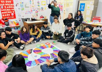 El centro de salud del barrio Liborsi brindó un taller de prevención del suicidio en la EPES N° 57