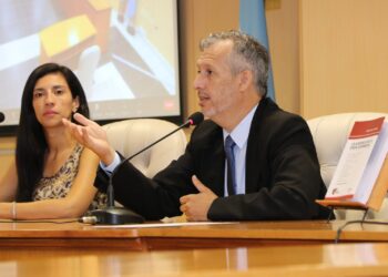 Proponen que la reforma constitucional incorpore el sistema de juicio por jurados en la provincia