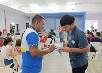 Realizaron el curso teórico para obtener licencia de conducir en la EPEP N° 380 del barrio 2 de Abril