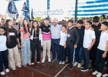 Estudiantes de Palo Santo le agradecieron al gobernador Insfrán por “seguir sosteniendo la educación pública”