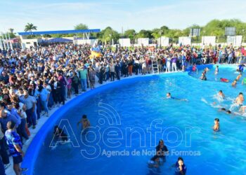 Lomitenses celebraron la apertura del nuevo Parque Acuático