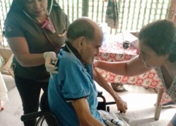 Las familias del Kilómetro 100 fueron beneficiadas con una jornada de servicios de salud
