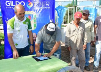 El Gobierno provincial, a través del IAS, entregó materiales e insumos para el reacondicionamiento del Hípico de Las Lomitas