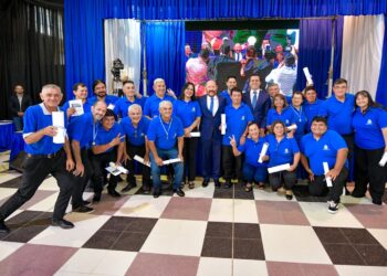 Insfrán presidió el acto de egreso del Programa Provincial de Terminalidad Educativa Secundaria