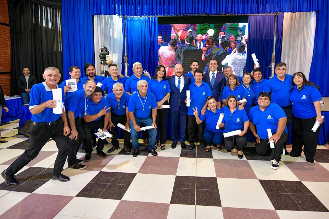 Insfrán presidió el acto de egreso del Programa Provincial de Terminalidad  Educativa Secundaria – Agenfor