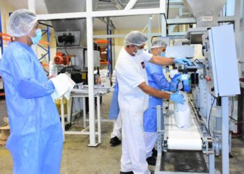 Nutrifor asegura la entrega de productos para los comedores escolares en verano