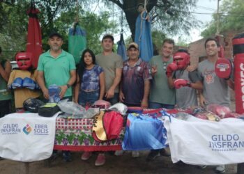 El Gobierno de Formosa entregó elementos deportivos a una escuela de box de Las Lomitas