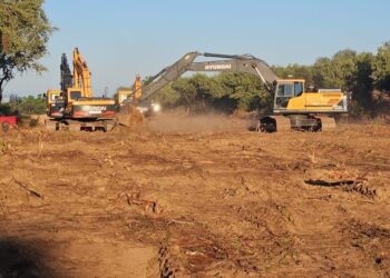 La DPV ejecuta obras de protección y mitigación ante posibles desbordes del río Pilcomayo en el oeste provincial