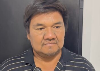 Cuestionan a Basualdo por no pagar bono y organizar corsos