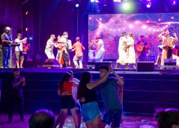 El Vicegobernador acompañó el festival aniversario de El Colorado