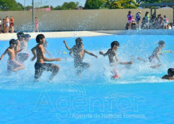 Inició un nuevo módulo de la colonia de vacaciones en el Parque Acuático