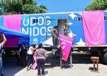 Detección precoz del cáncer de mama: El camión sanitario brindó atención gratuita en el playón del Galpón “G”