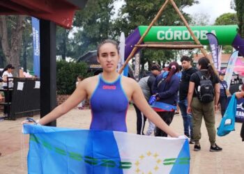 Córdoba: Iara Ledesma Portillo fue segunda en el Oceanman Argentina 
