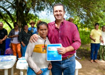 Estado presente: Valoran la visita del Vicegobernador y la llegada de beneficios de “Identidad Formoseña”