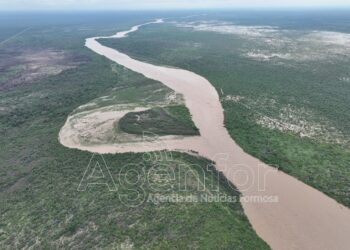 Vialidad Provincial asiste a familias por precaución ante desbordes del río Pilcomayo