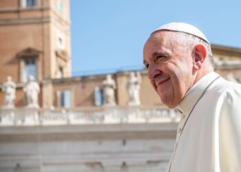Emotiva despedida del gobernador Insfrán al Papa Francisco