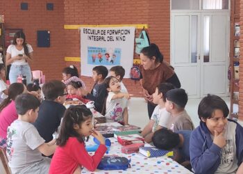 Iniciaron las clases de apoyo y recreación en el Albergue Evita