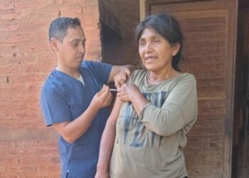 Se llevaron a cabo amplios operativos de vacunación en los barrios Laka Wichí y Qompi de Pozo del Tigre