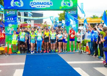 Pérez evaluó el desarrollo de la maratón de Formosa y se mostró satisfecho con la organización