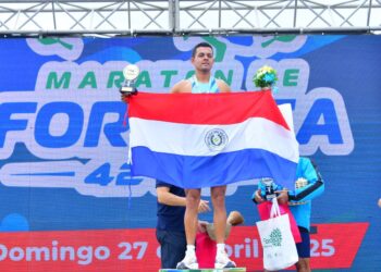 El ganador de la maratón corrió por primera vez sus 42 kilómetros