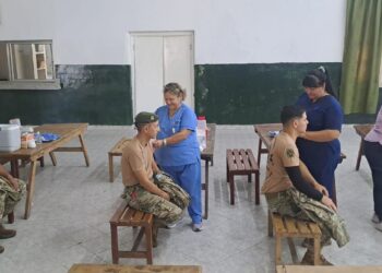 Aplicaron la vacuna antigripal a 122 soldados del Regimiento de Monte 29