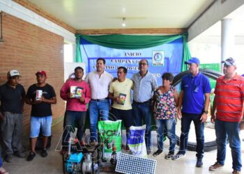 El Gobierno provincial fortalece su política de diversificación con aportes en el inicio de la campaña del cultivo de tomate