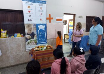 En el centro de salud del barrio Obrero de Ingeniero Juárez, alentaron a un menor consumo de sal