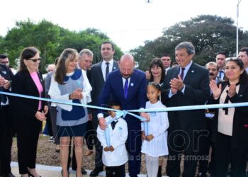 Herradura: El Gobernador inauguró dos escuelas más y llegó a las 1515 de su gestión