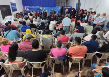 Total respaldo de ladrilleros de Las Lomitas al gobernador Insfrán