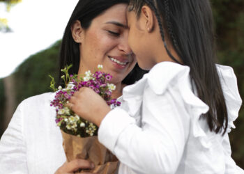 El gobernador Insfrán saludó a las madres paraguayas en su día