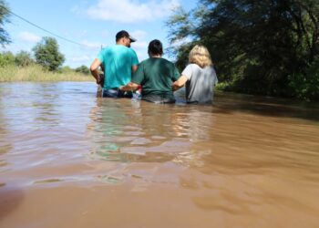 El Ministerio de Gobierno, Justicia, Seguridad y Trabajo despliega acciones coordinadas en respuesta a la emergencia hídrica en Formosa