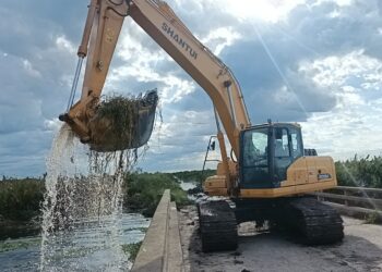 Vialidad Provincial trabaja intensamente desde varios frentes en zonas afectadas por la emergencia hídrica
