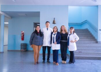 El Gobernador saludó a los trabajadores de la educación en su día