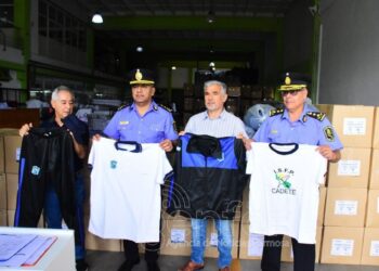 Fontex entregó una nueva carga de indumentaria a la Policía de Formosa