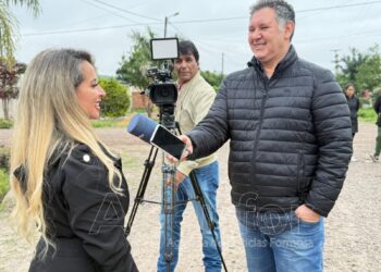 El gobernador Insfrán saludó a los periodistas en su día