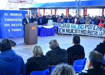 Insfrán anunció la construcción de la nueva planta de agua potable en Estanislao del Campo
