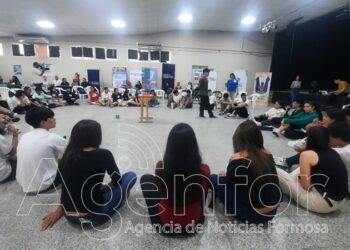 “Orientando mi Proyecto de Vida”: Brindan charlas a los estudiantes secundarios