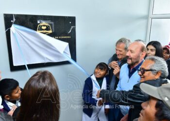 El Gobernador inauguró el nuevo edificio de la EPEP N° 482 del barrio La Esperanza de Juárez