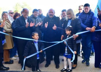 En Laguna Blanca, Insfrán inauguró cinco obras de infraestructura