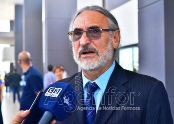 Basterra: “Acompañamos el reclamo federal del conjunto de los gobernadores”