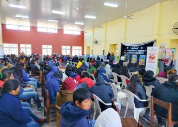 Brindaron una importante charla sobre cuidados de la salud mental en la colonia aborigen Bartolomé de las Casas