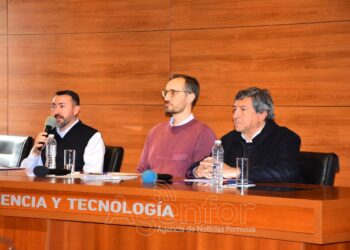 El magíster Santiago Liaudat brindó la conferencia “Soberanía científico tecnológica y proyecto nacional”