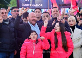 Insfrán encabezó el acto homenaje al general Juan Domingo Perón, a 51 años de su paso a la inmortalidad
