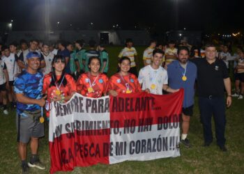Aguará y Caza y Pesca con los títulos