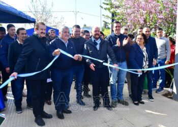 El Gobernador inauguró moderno Centro Cívico en Fortín Cabo 1° Lugones