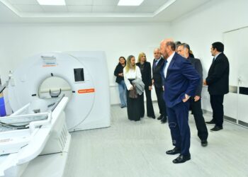 El gobernador Insfrán inauguró moderno tomógrafo en hospital de El Colorado