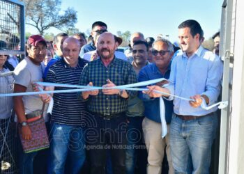 Insfrán habilitó la Ruta Provincial N° 40 en El Chorro y un centro de salud en Teniente Fraga