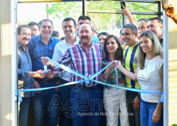 Insfrán habilitó las obras en el Club Sportivo Social y Cultural Defensores del Rosario